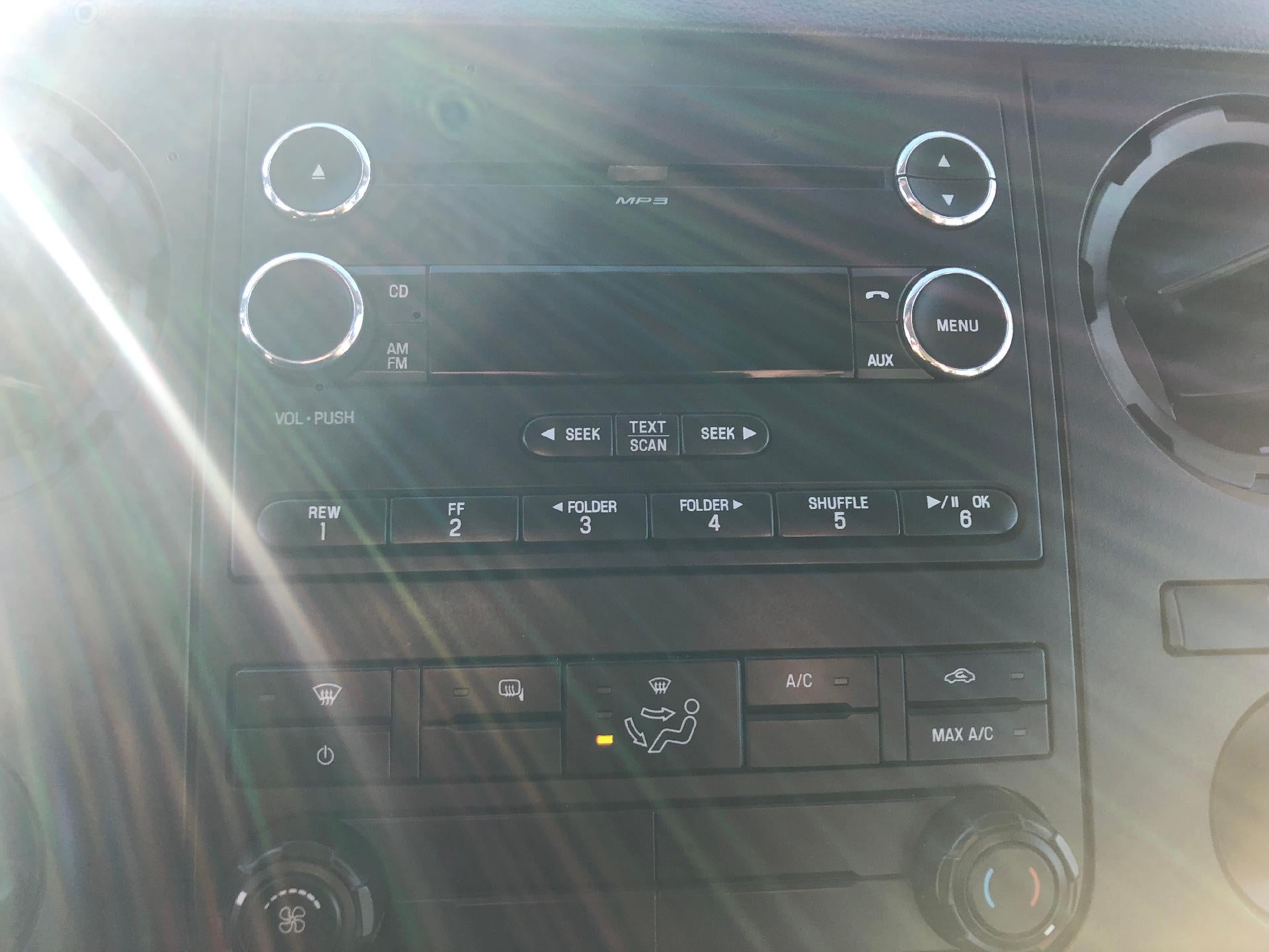 2015 Ford Super Duty F-550 DRW Lariat