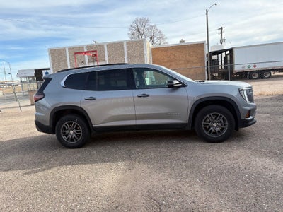 2025 GMC Acadia Elevation
