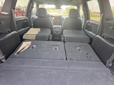 2024 GMC Acadia AT4