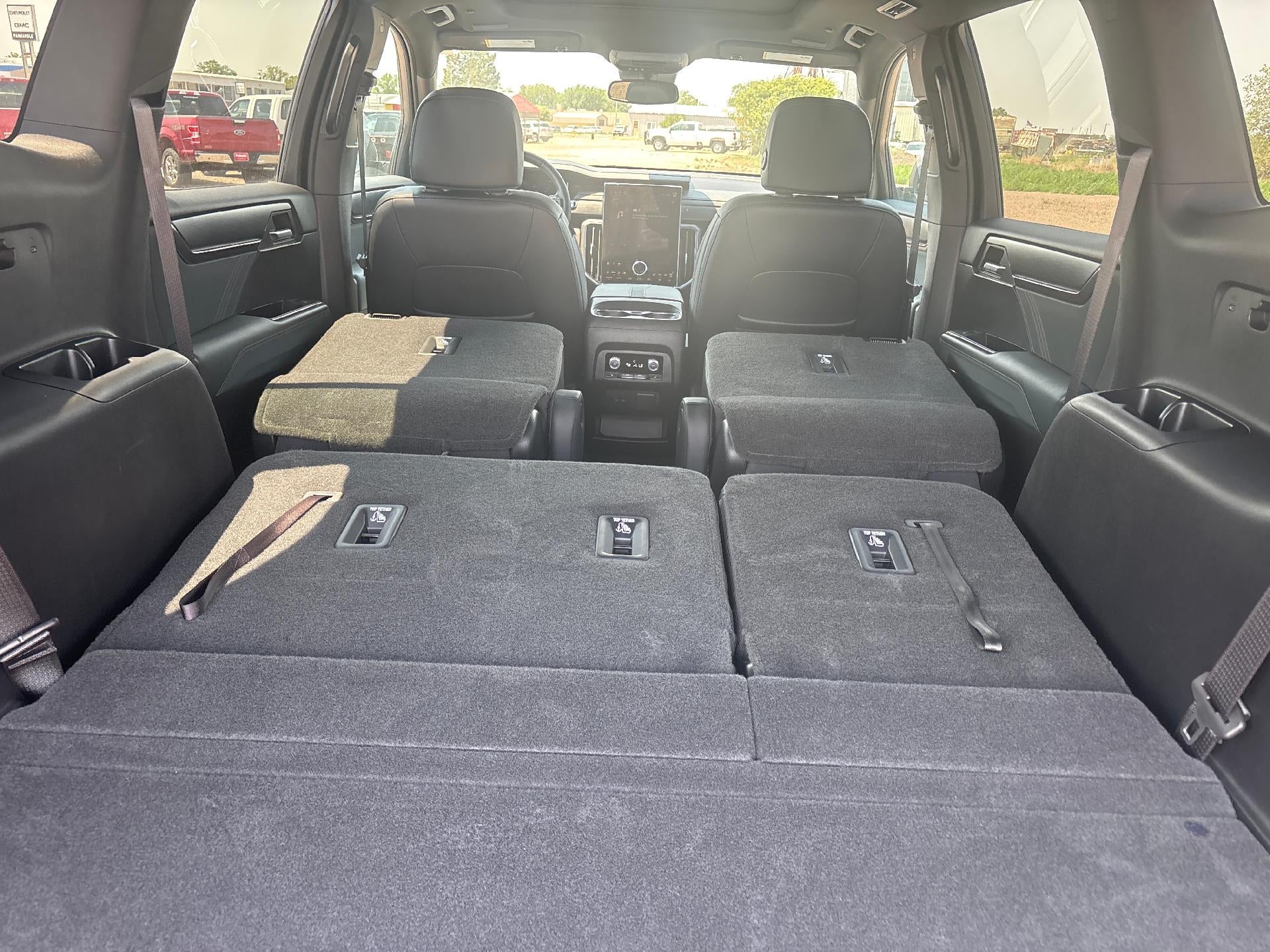2024 GMC Acadia AT4