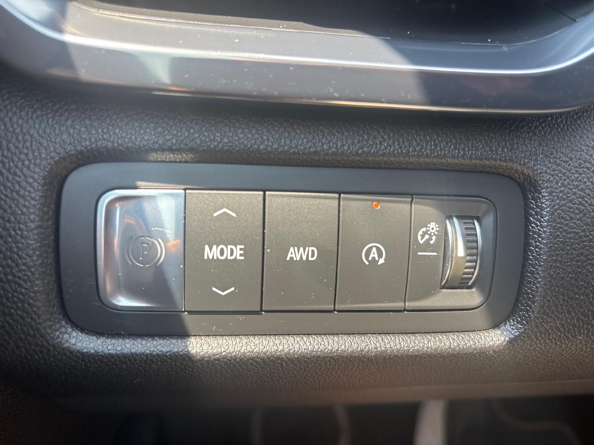 2024 GMC Acadia AT4