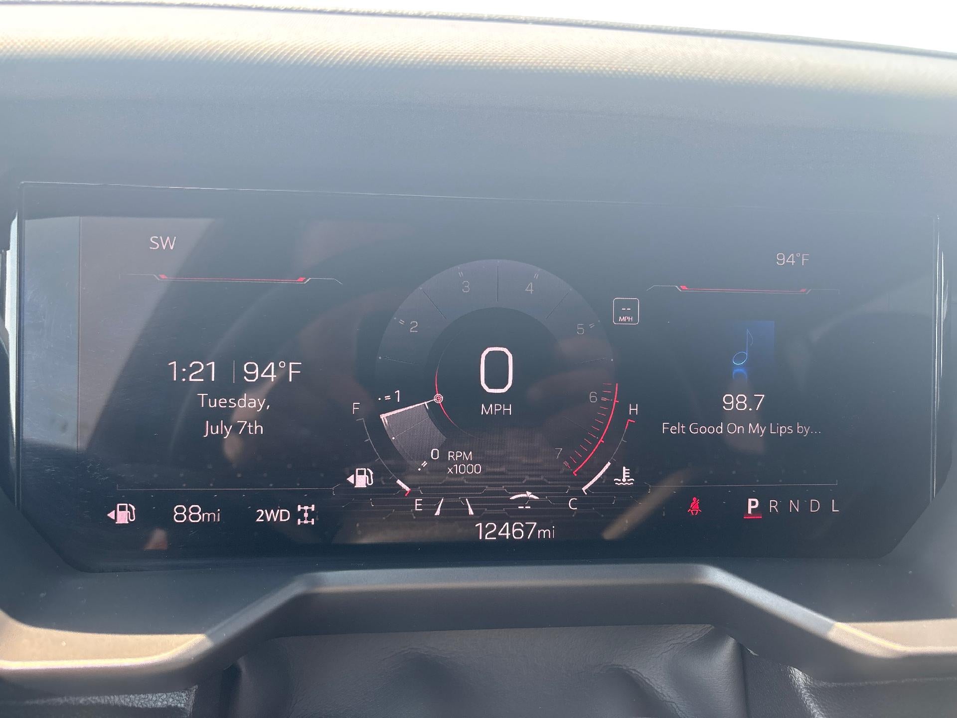 2024 GMC Acadia AT4