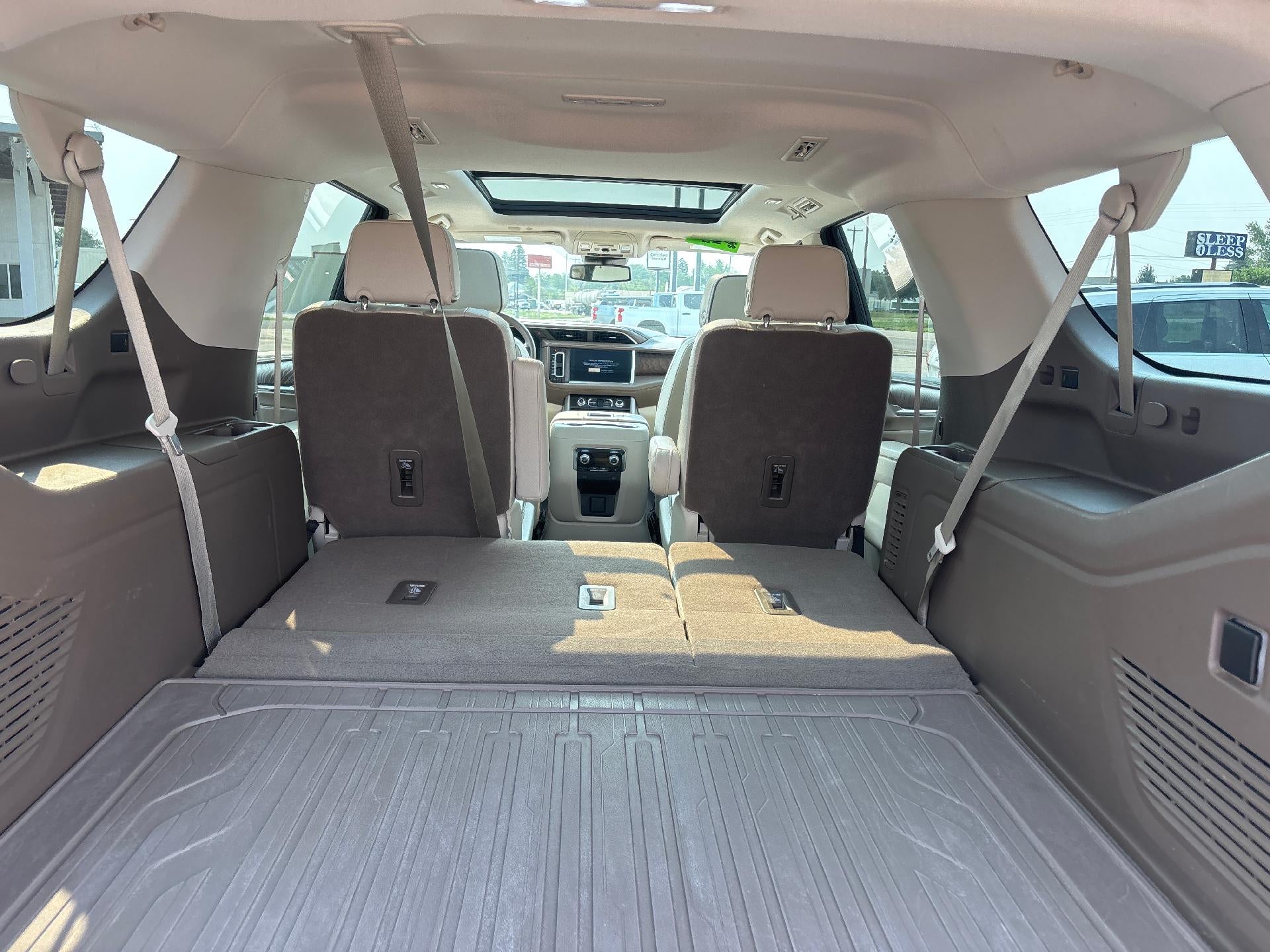 2023 GMC Yukon XL Denali