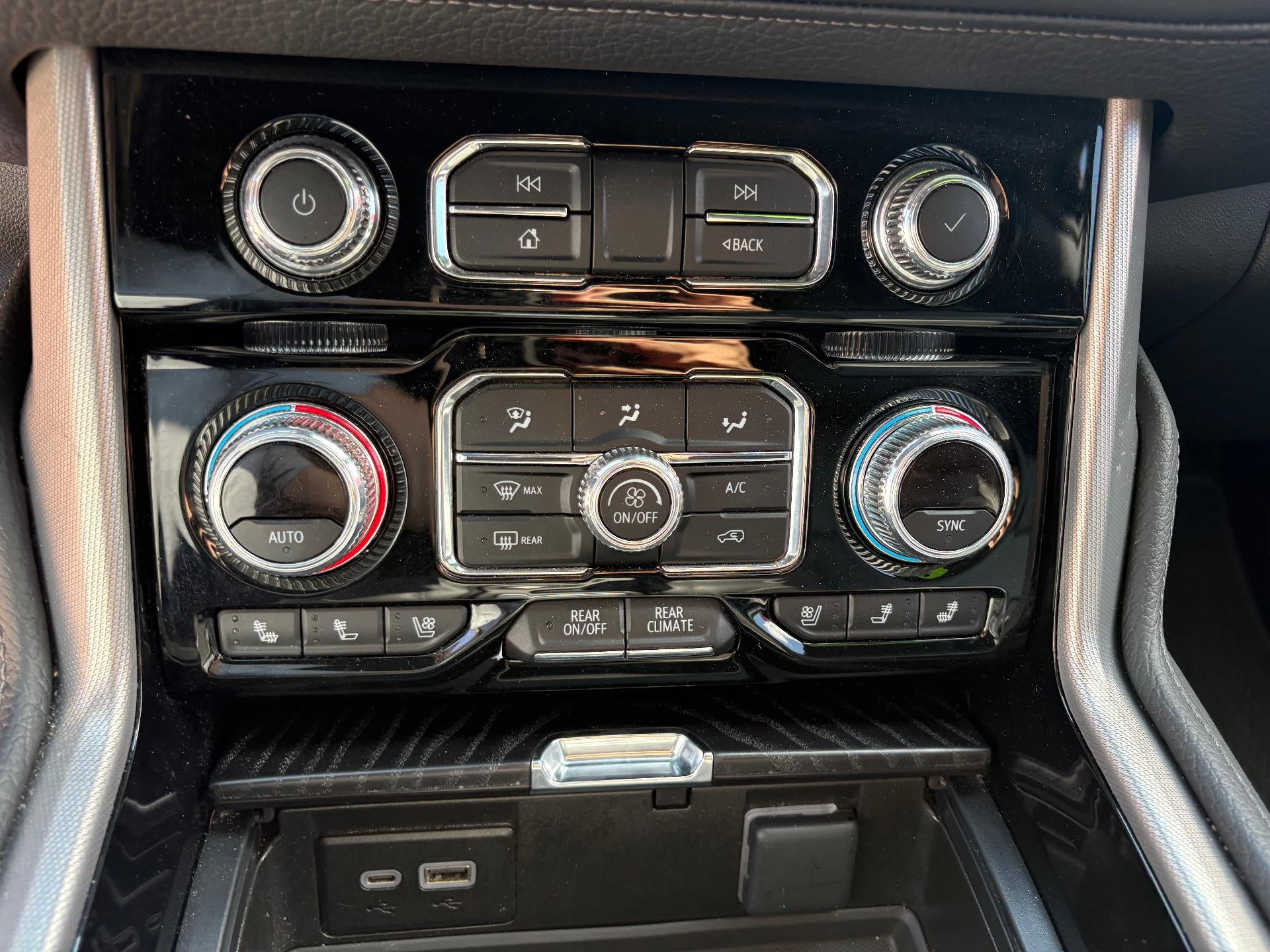2024 GMC Yukon XL Denali
