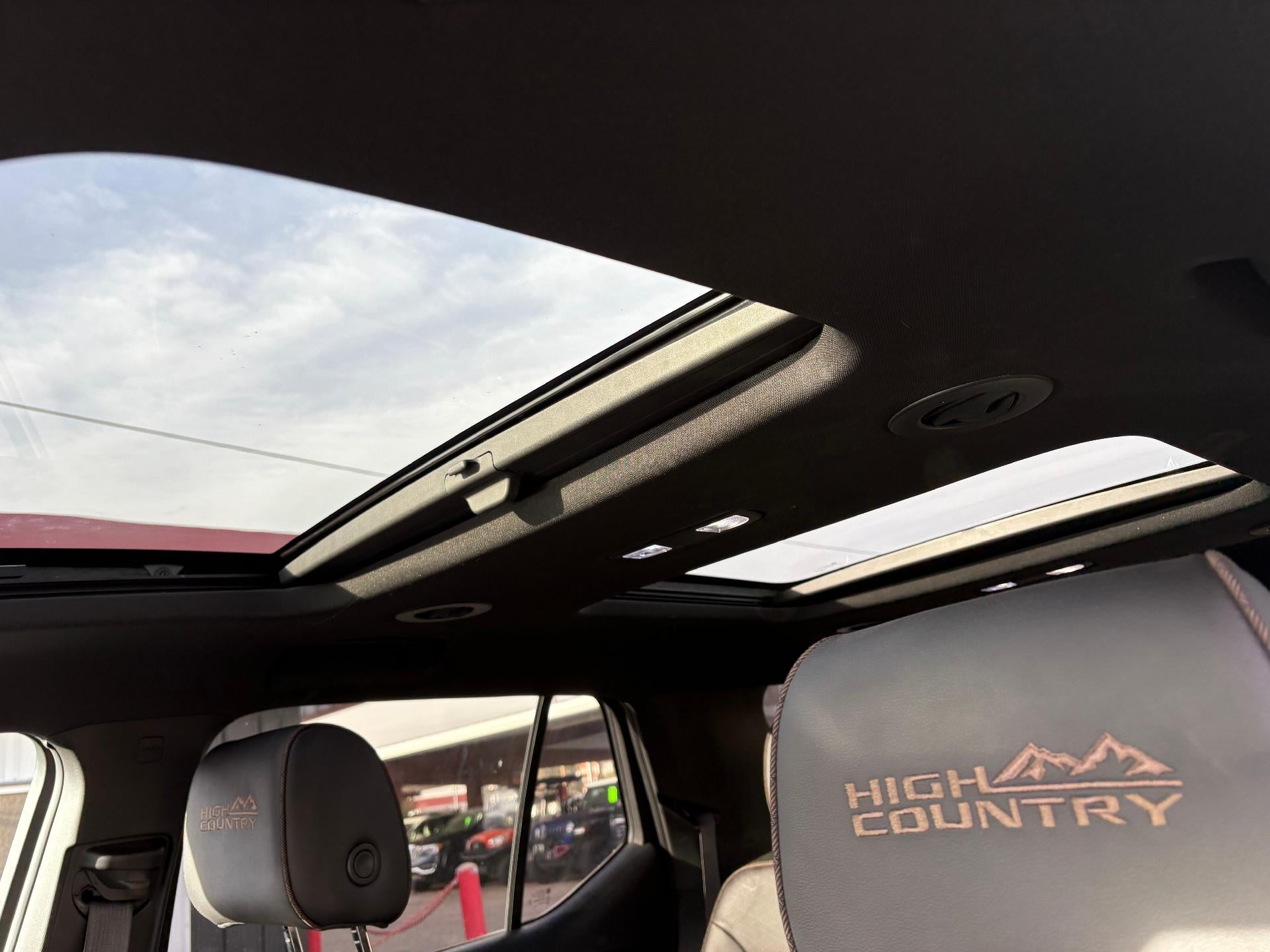 2023 Chevrolet Traverse High Country