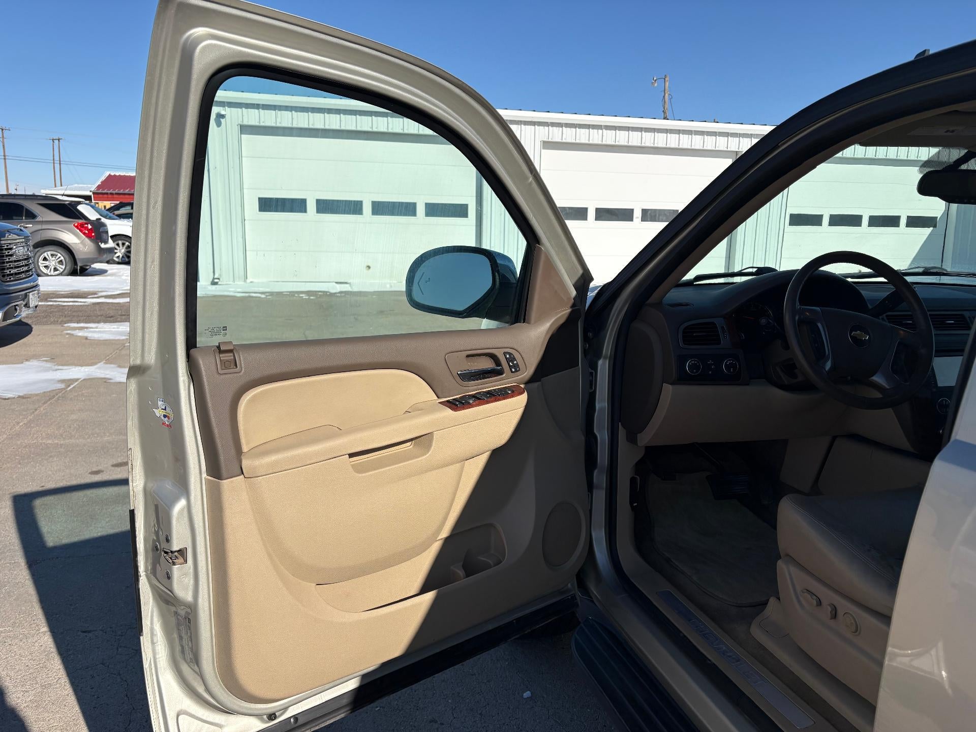 2014 Chevrolet Suburban LTZ