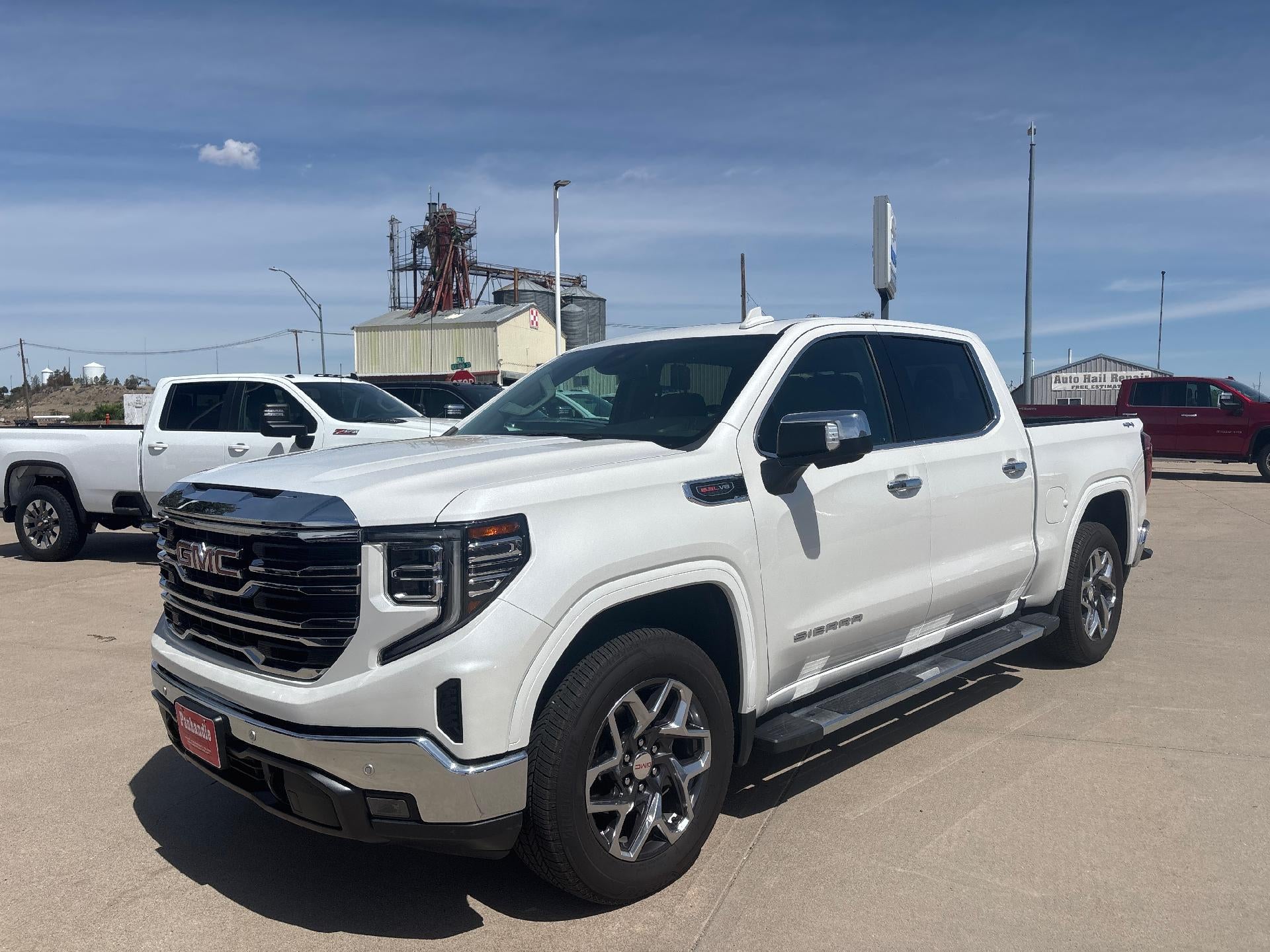 2025 GMC Sierra 1500 SLT