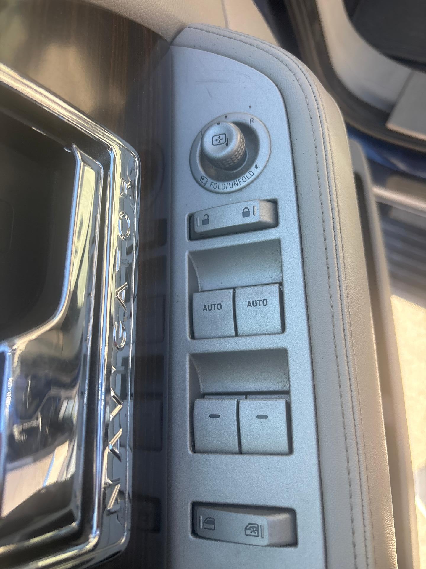 2007 Lincoln Navigator Base