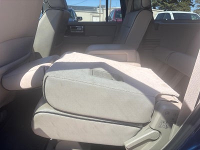 2007 Lincoln Navigator Base