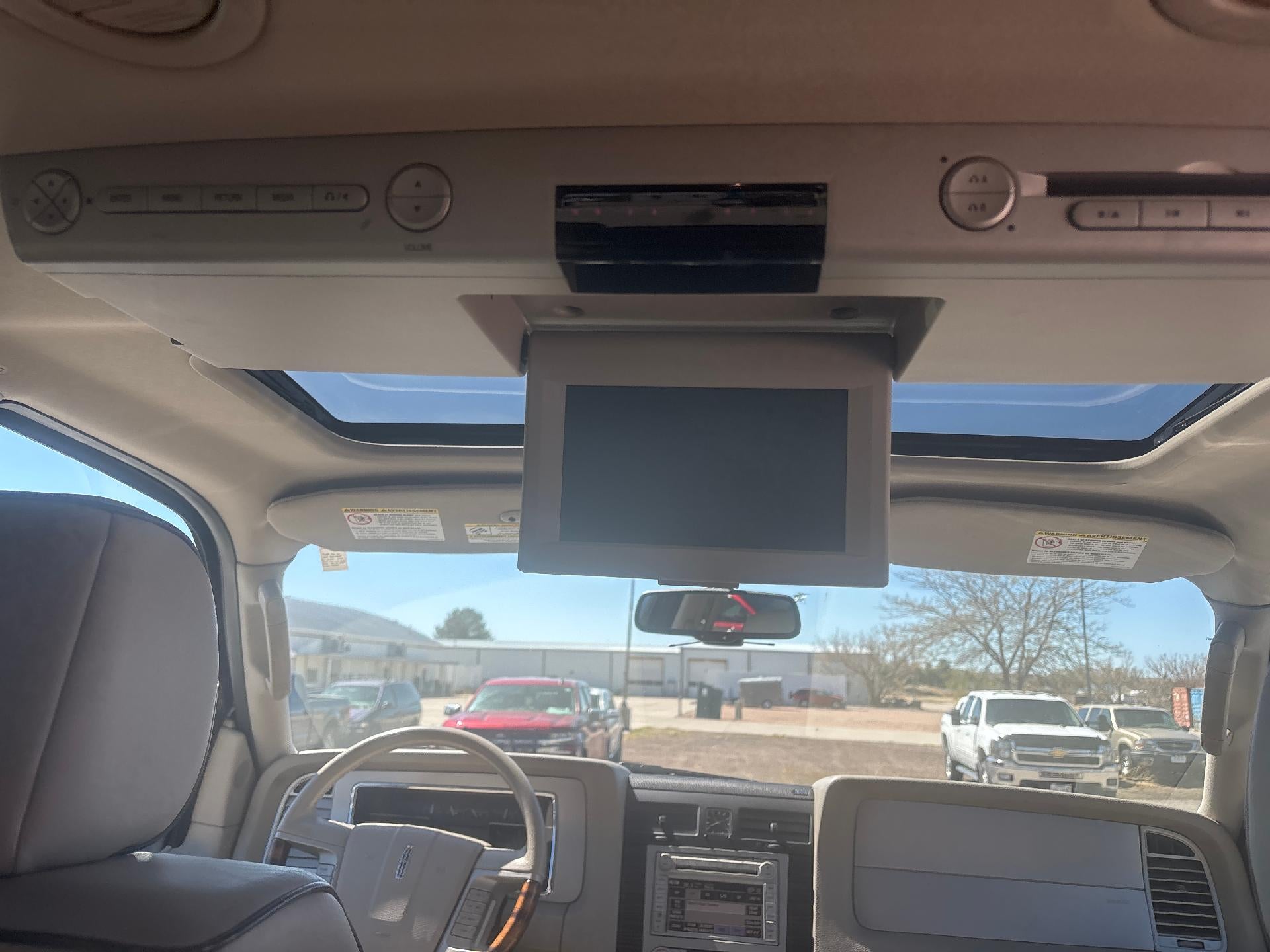 2007 Lincoln Navigator Base