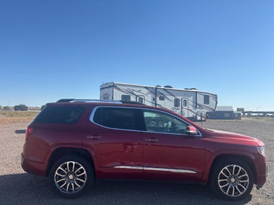 2020 GMC Acadia Denali