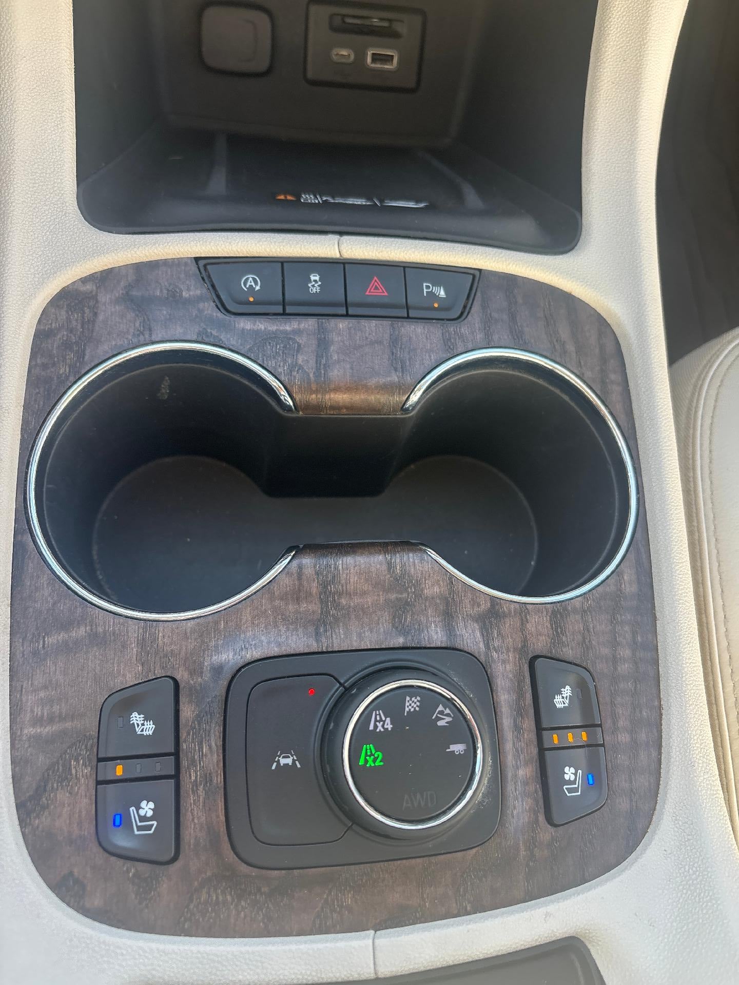 2020 GMC Acadia Denali
