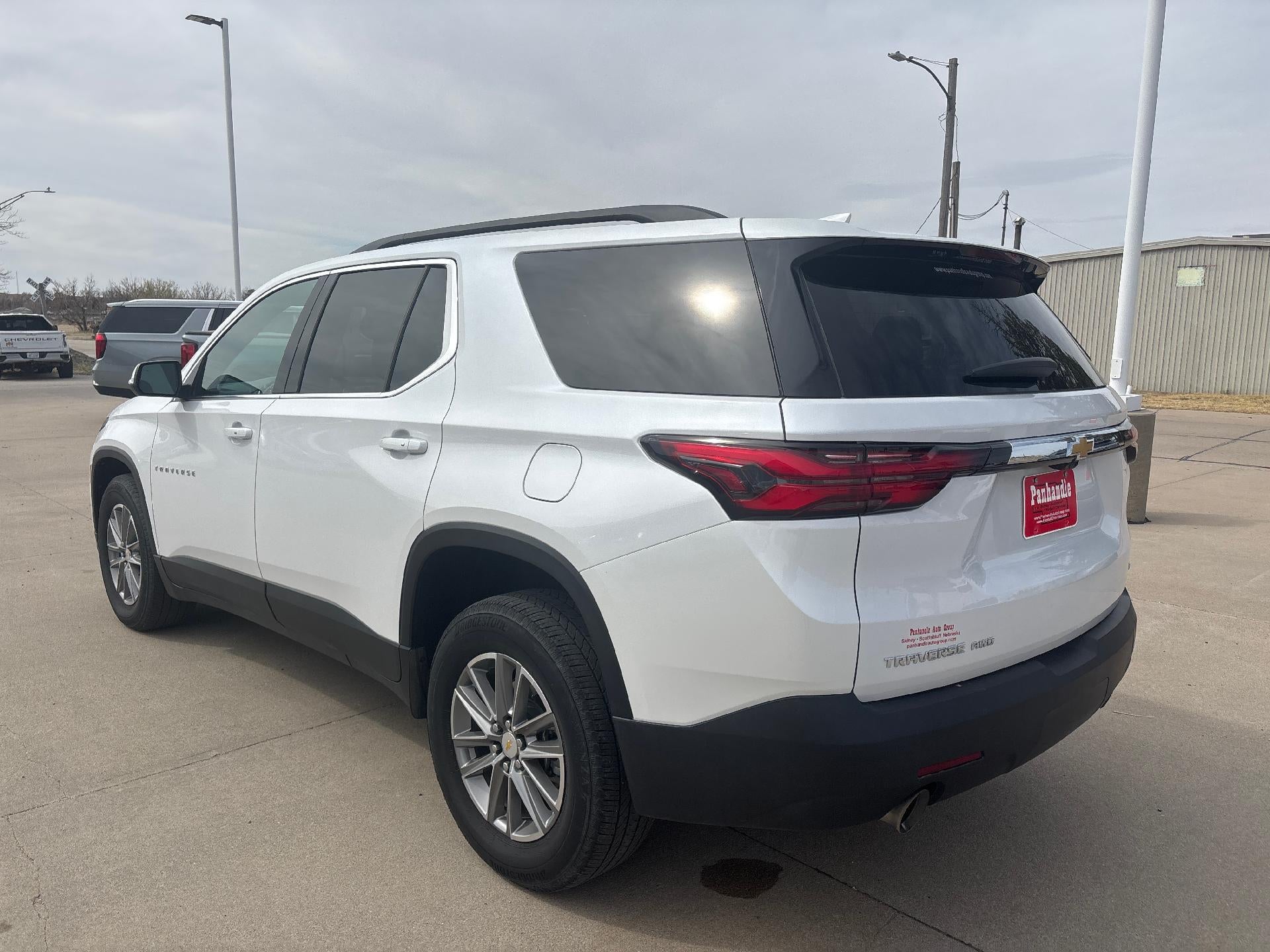2023 Chevrolet Traverse LT Cloth