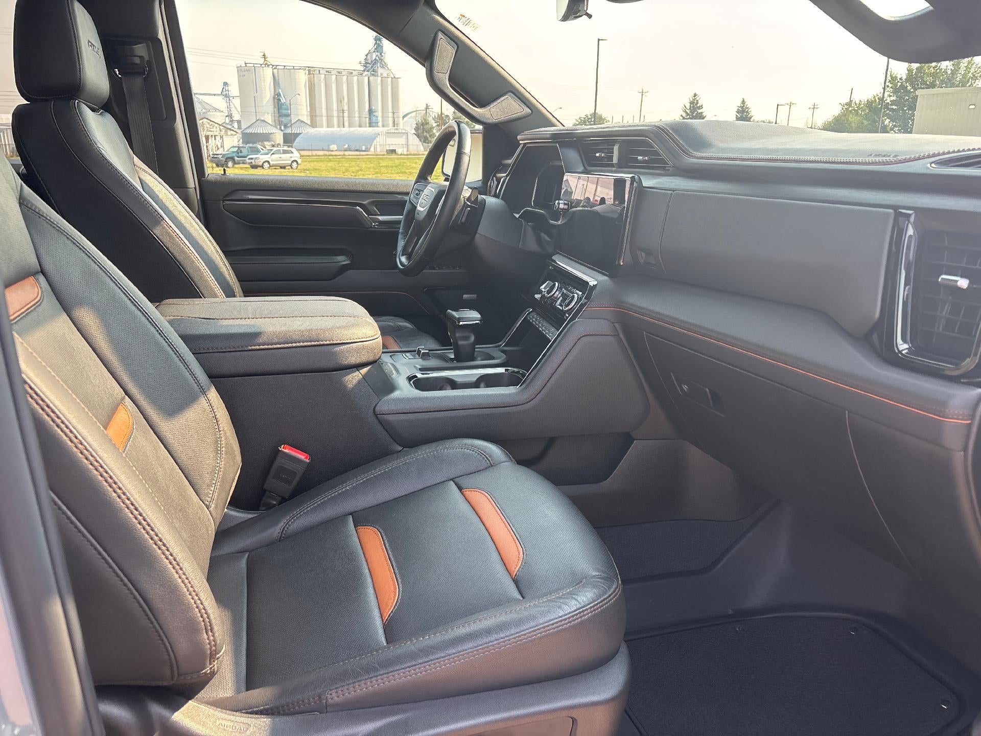 2025 GMC Sierra 1500 AT4