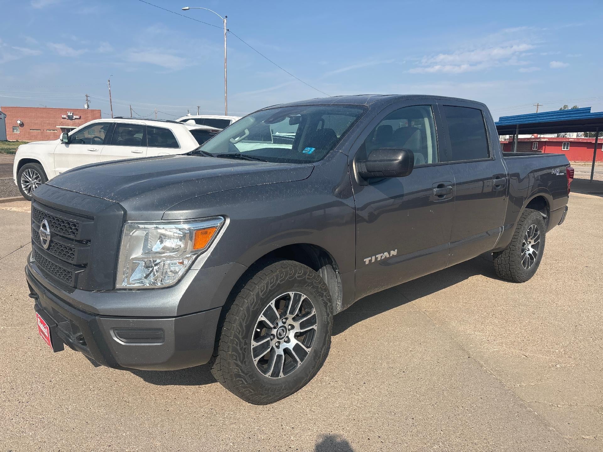 2022 Nissan Titan SV