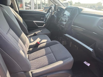 2022 Nissan Titan SV