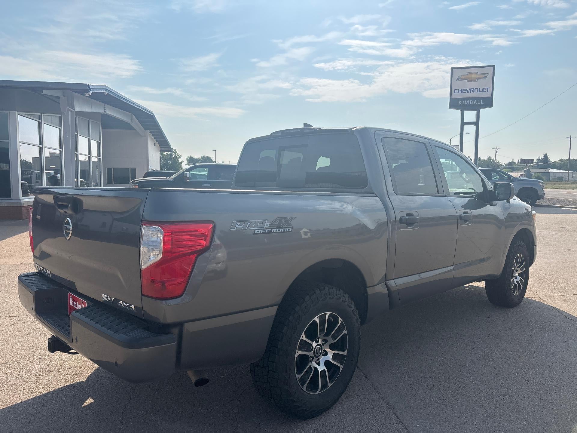 2022 Nissan Titan SV
