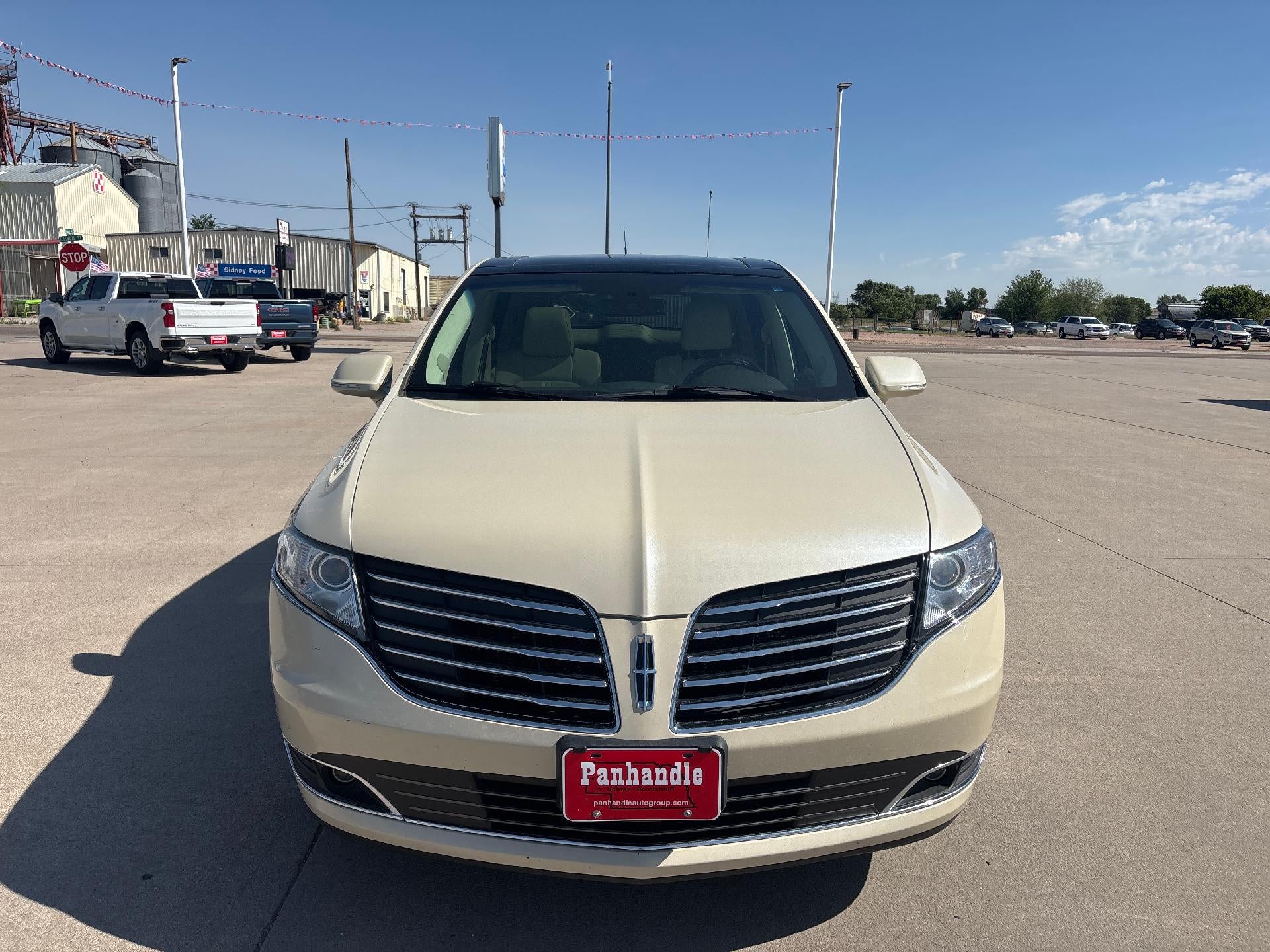2018 Lincoln MKT Reserve