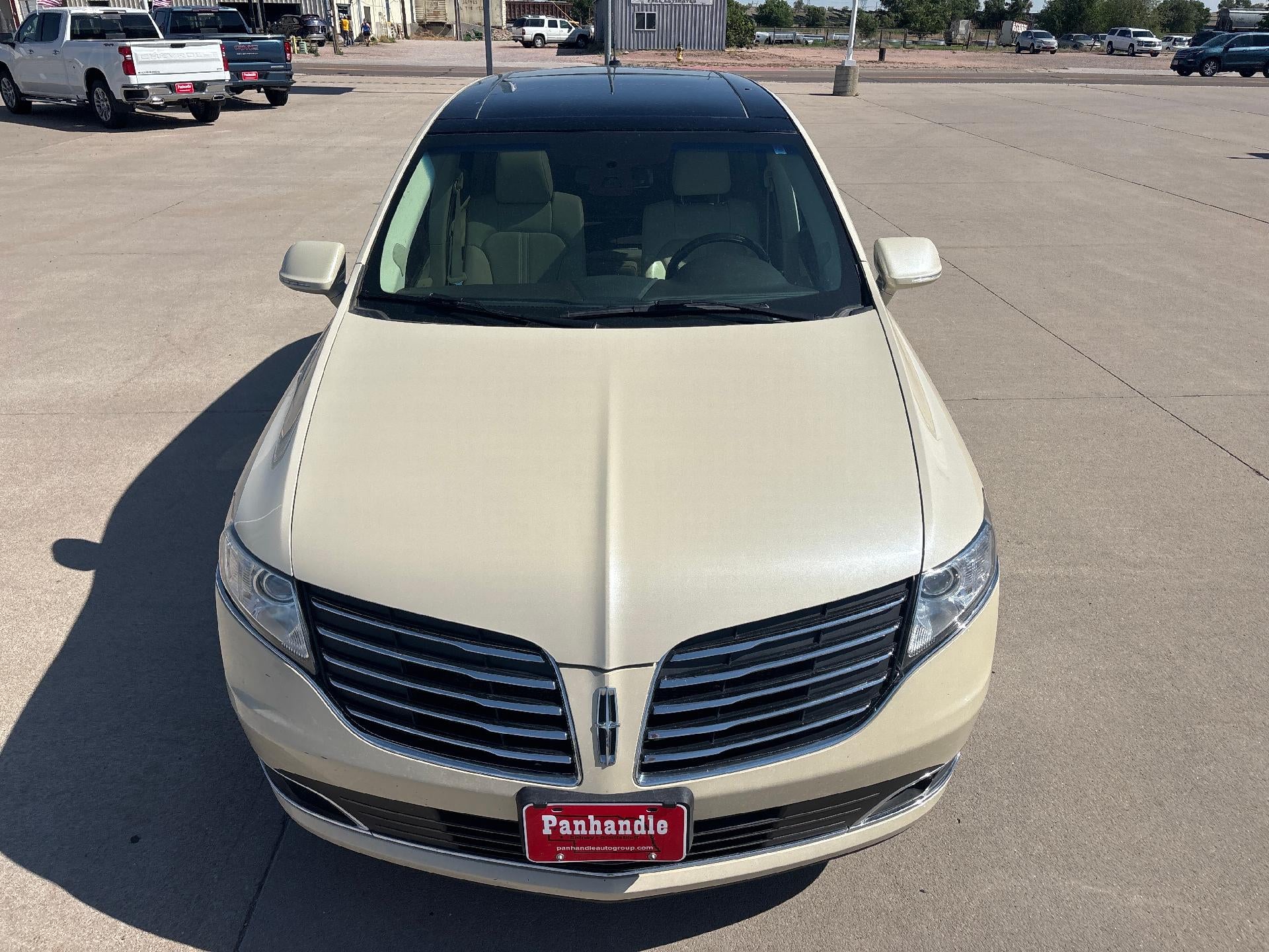 2018 Lincoln MKT Reserve