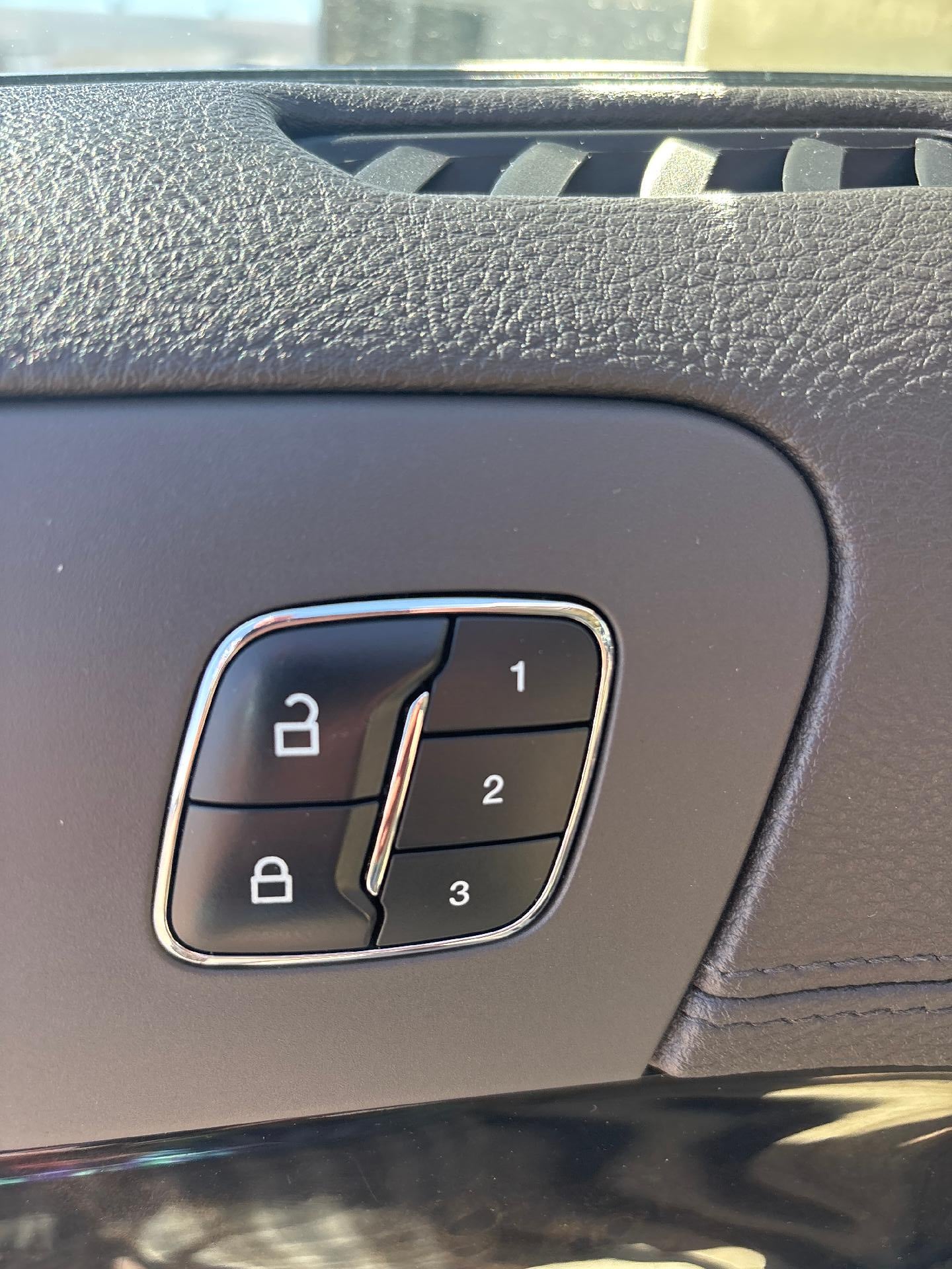 2018 Lincoln MKT Reserve