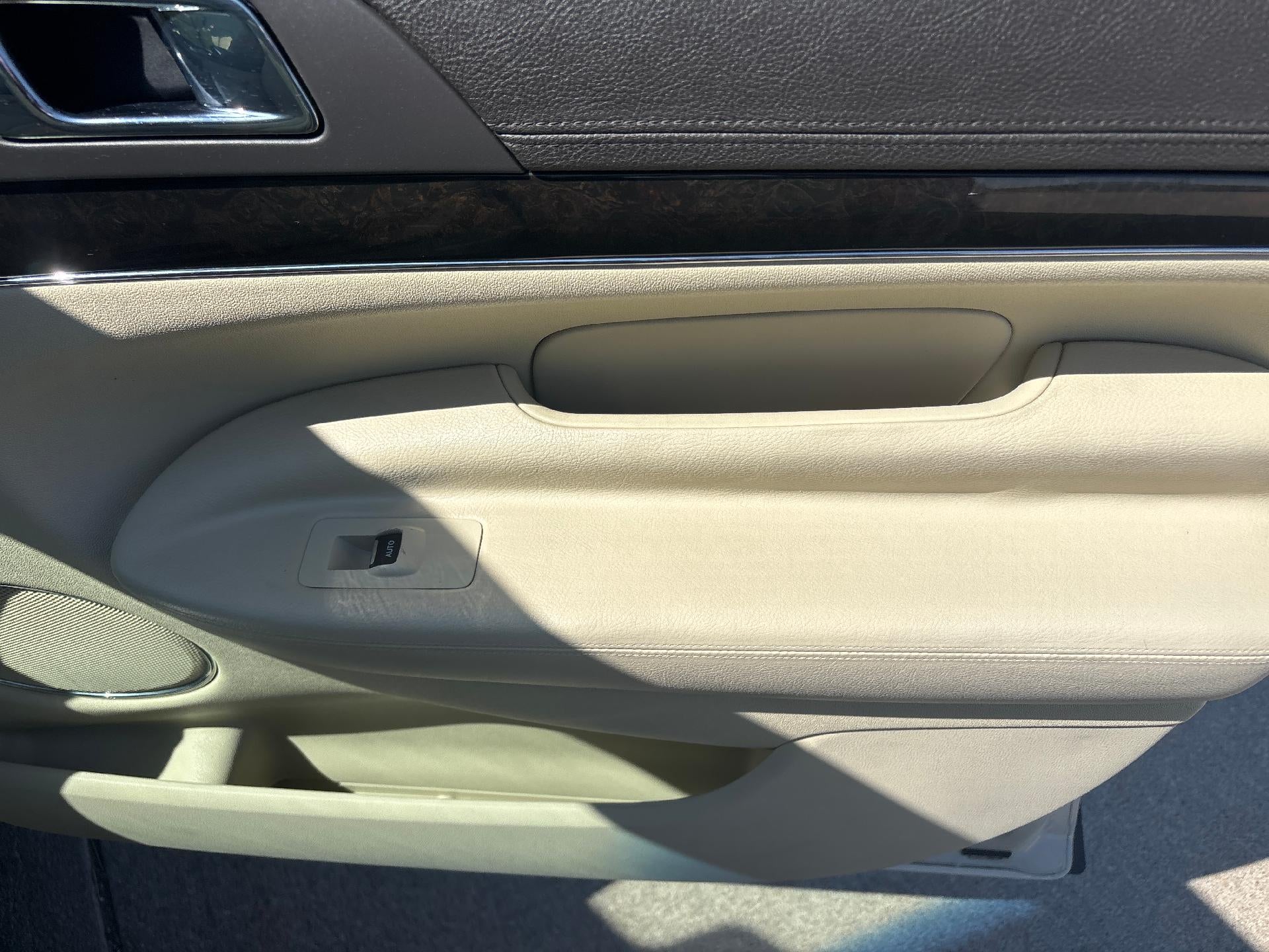 2018 Lincoln MKT Reserve