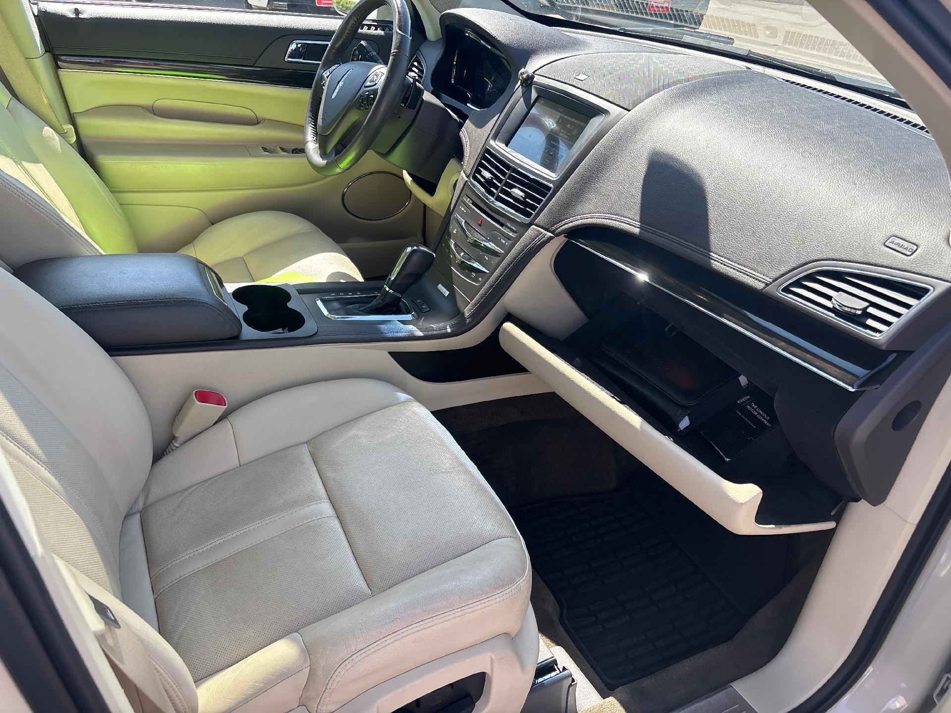 2018 Lincoln MKT Reserve