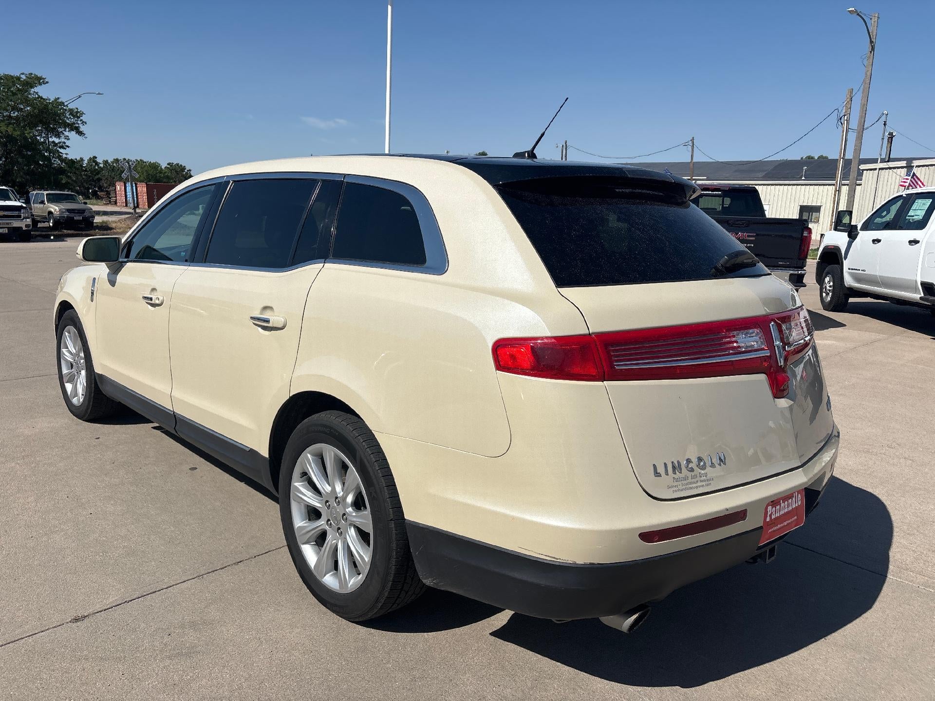 2018 Lincoln MKT Reserve