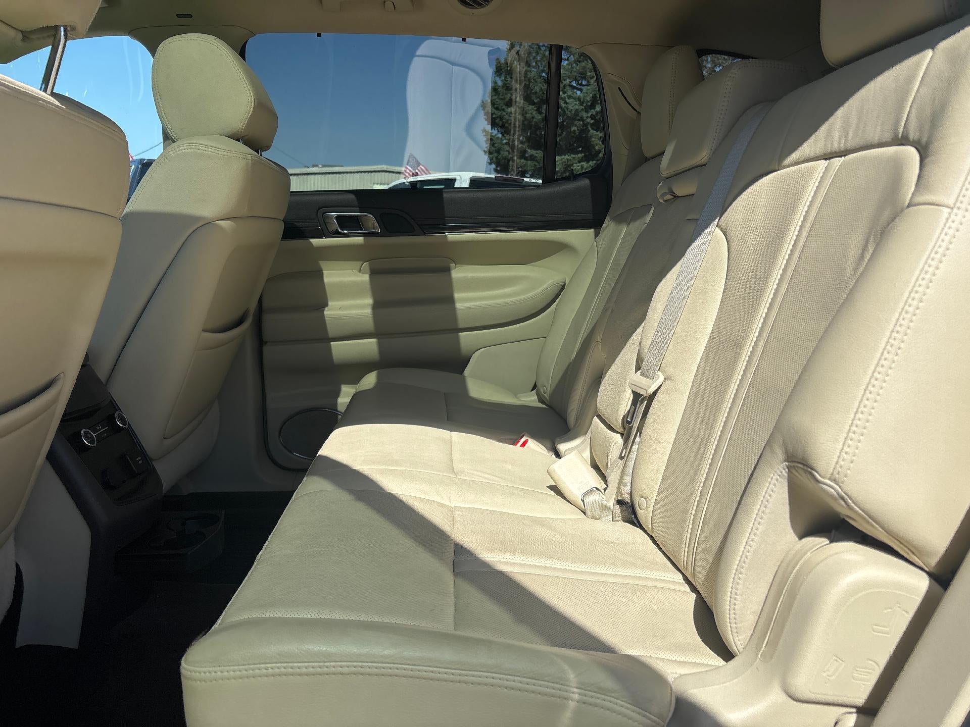 2018 Lincoln MKT Reserve
