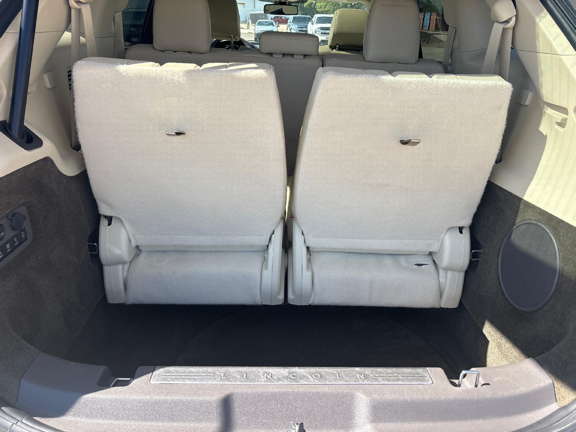 2018 Lincoln MKT Reserve