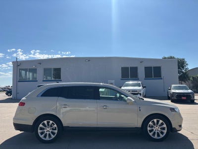 2018 Lincoln MKT Reserve