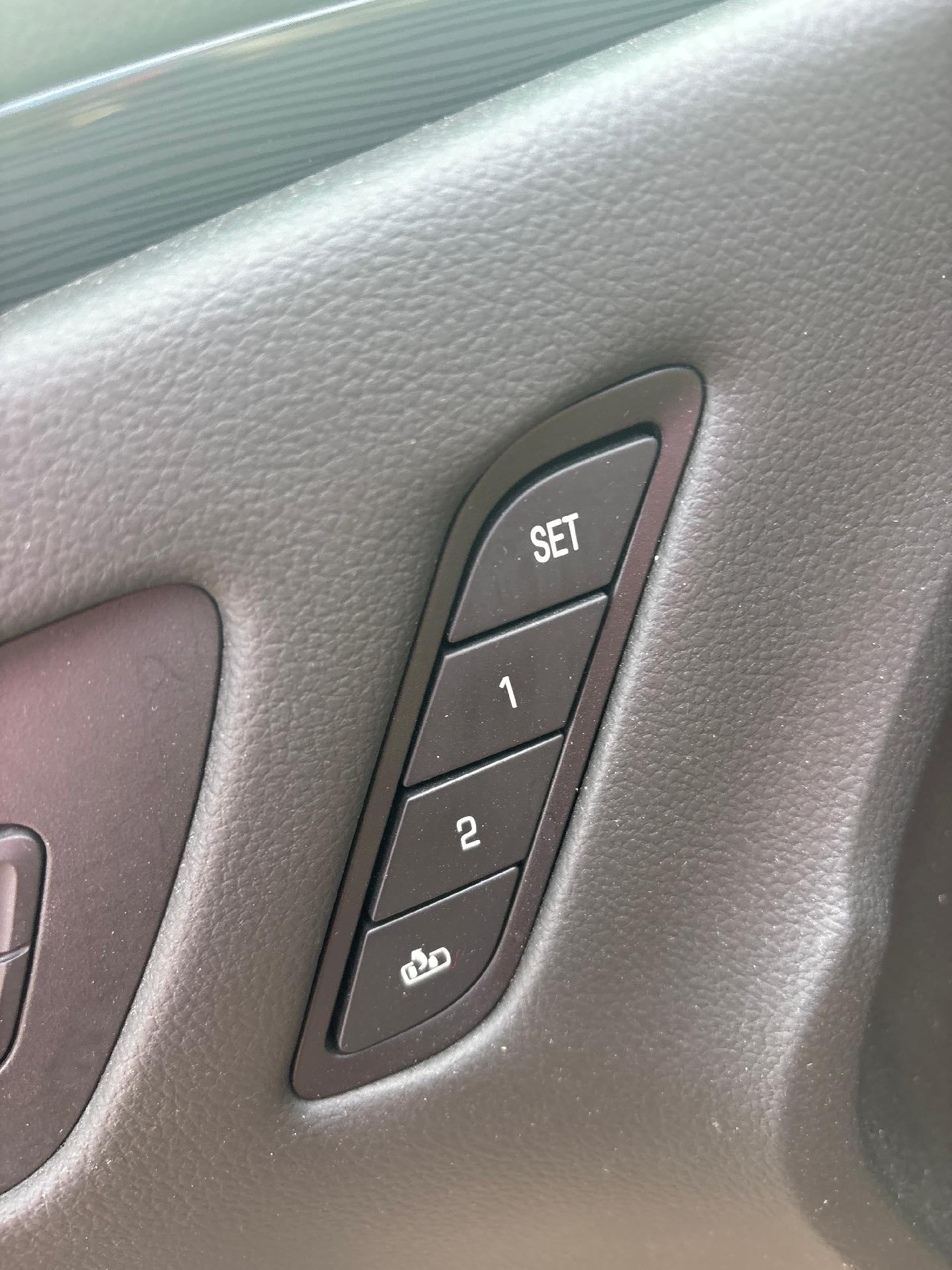 2018 Buick Envision Essence